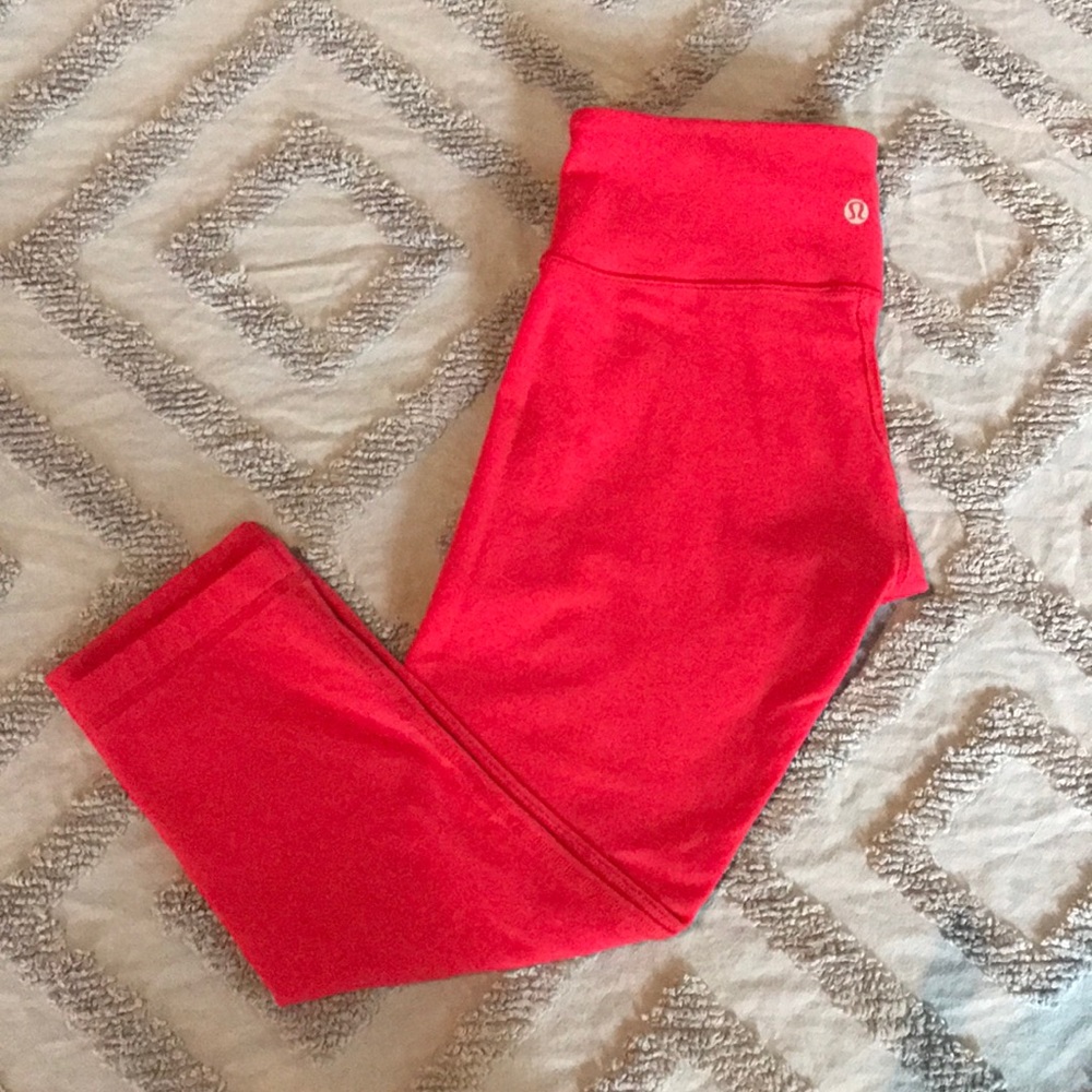 Lululemon Red Size 6 Crop Leggings